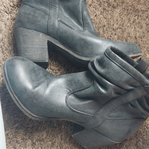 Rocket Dog Ankle Boots - Picture 3 of 5